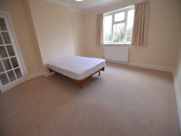 Woodland Way, Mill Hill